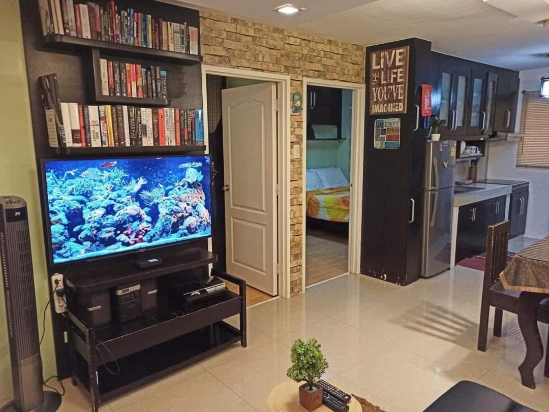 Ri'S One Oasis W Free Pool Back Of Sm City Mall Davao Ngoại thất bức ảnh