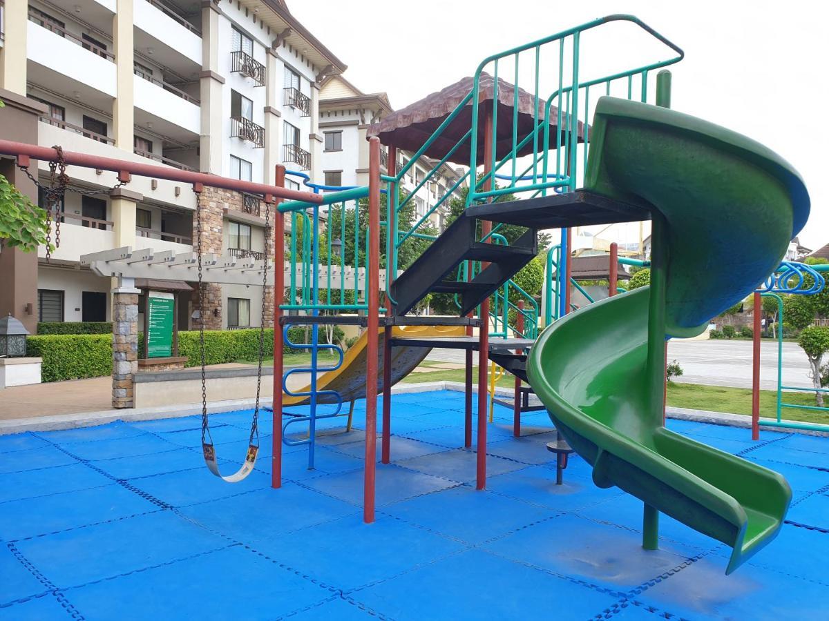 Ri'S One Oasis W Free Pool Back Of Sm City Mall Davao Ngoại thất bức ảnh