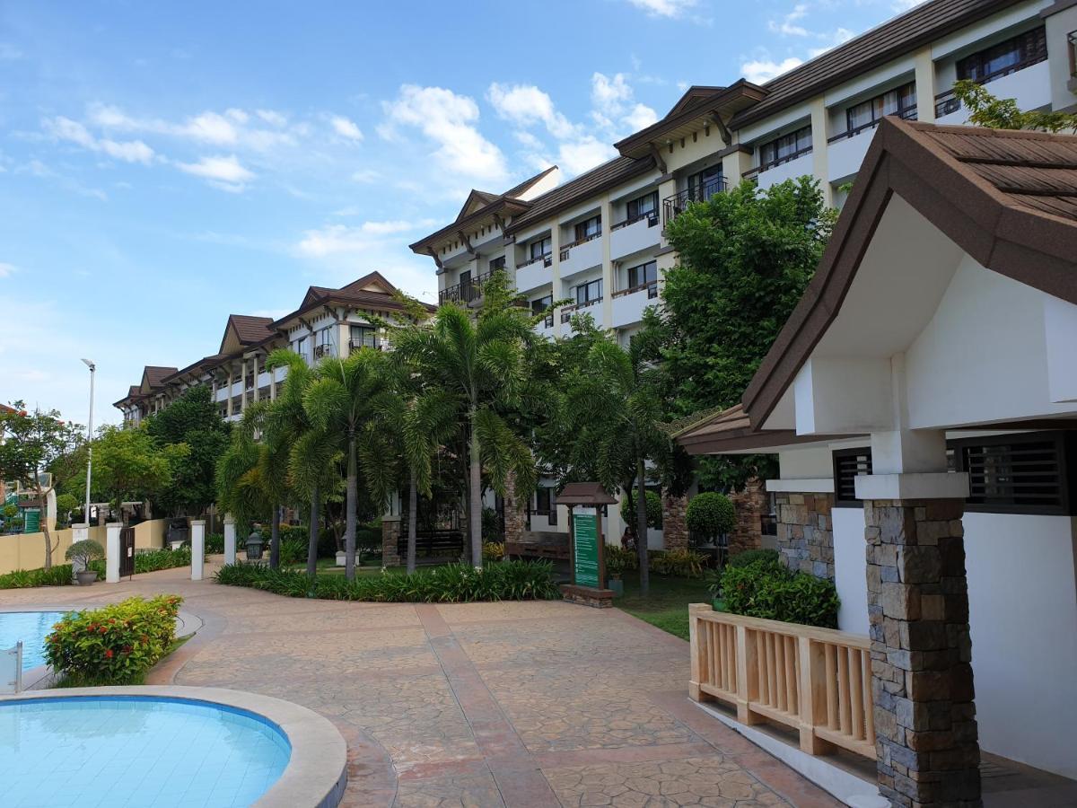 Ri'S One Oasis W Free Pool Back Of Sm City Mall Davao Ngoại thất bức ảnh